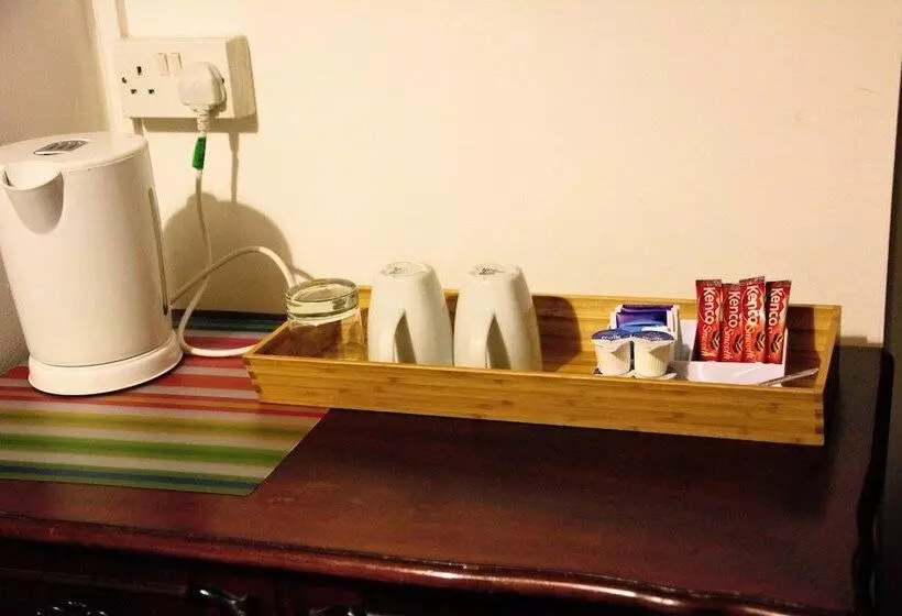 Pansiyon Crown Lodge Guest House