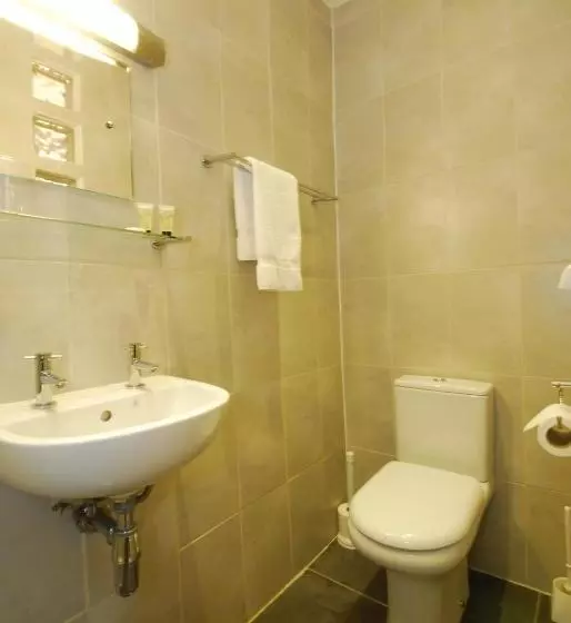 Pensão Four Seasons Guest House