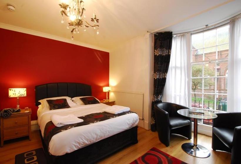 بنسيون Four Seasons Guest House