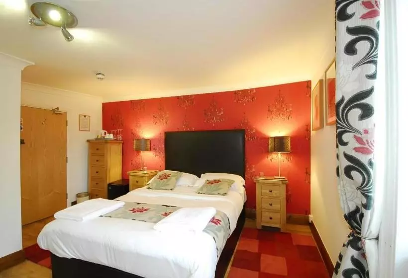 Pensão Four Seasons Guest House