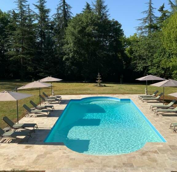 Bed and Breakfast Château D Argentonesse