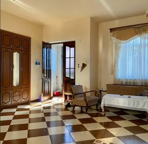 پانسیون Doctor S House