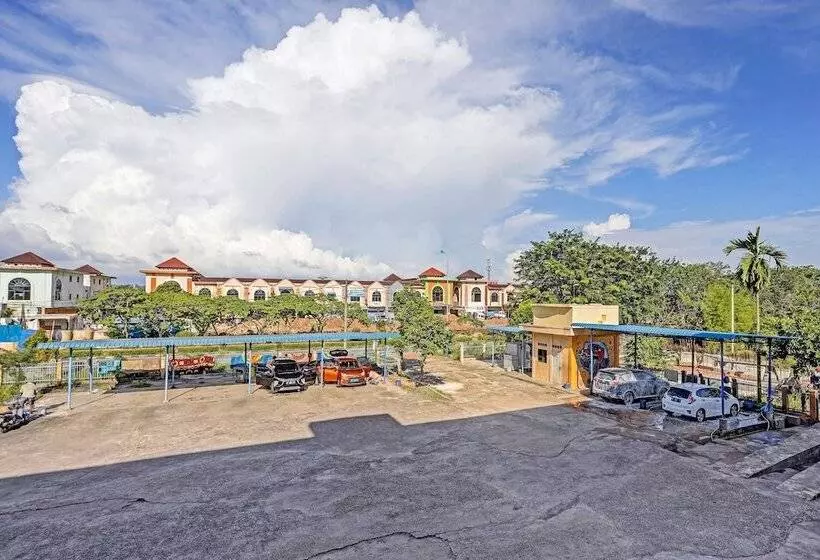 Hotelli Collection O 91499 John Lebron House