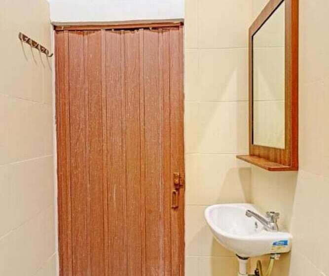 فندق Collection O 91499 John Lebron House