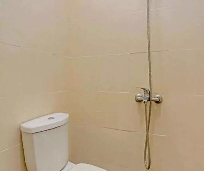 Hotelli Collection O 91499 John Lebron House