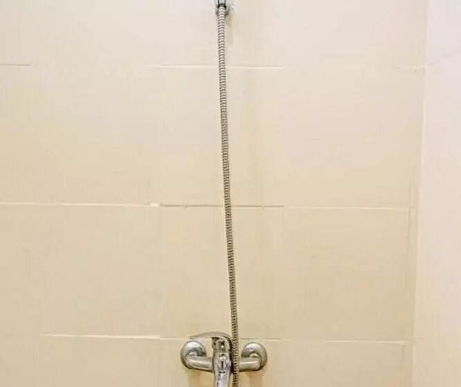 Hotelli Collection O 91499 John Lebron House