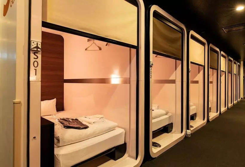 カプセルホテル First Cabin Haneda Terminal 1