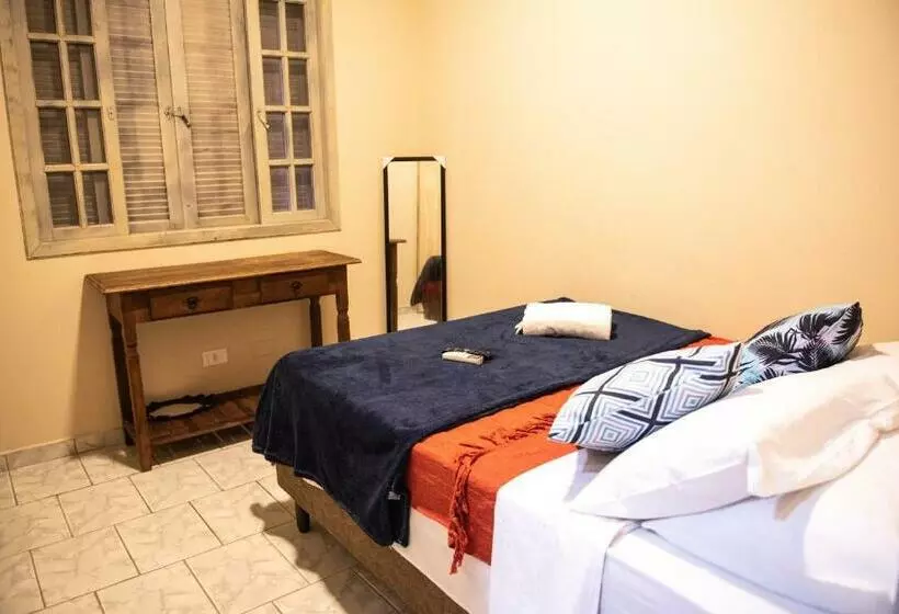 هتل Pousada Casa Rosada Ilhabela