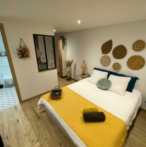 פנסיון La Suite D Arches