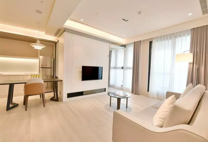 هتل Check Inn Select New Taipei Sanchong