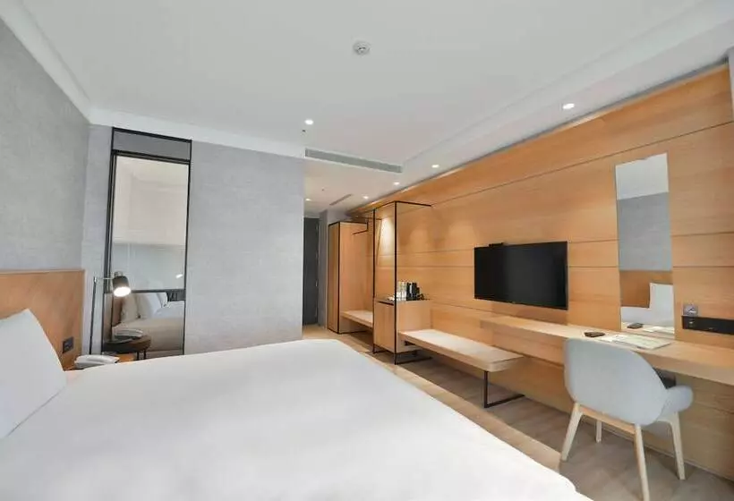 هتل Check Inn Select New Taipei Sanchong