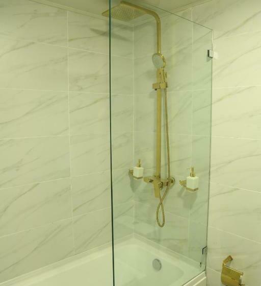 ホテル Turon City Plaza