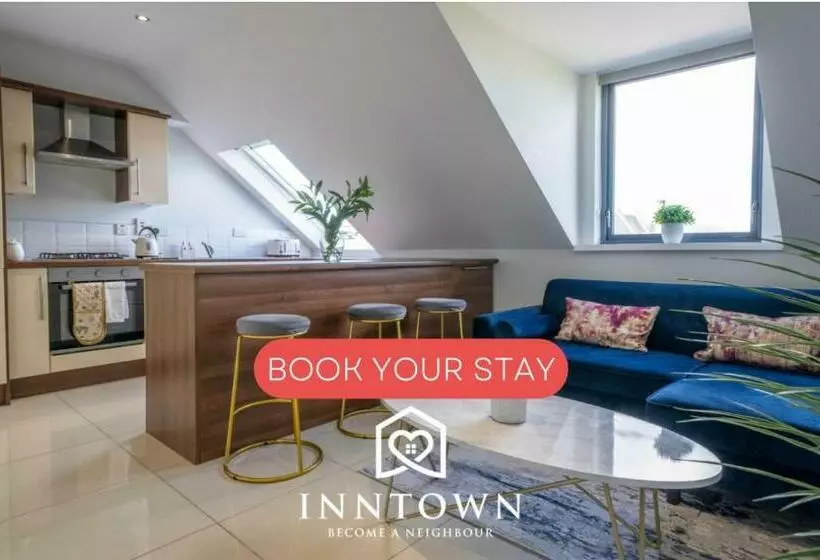 Three Bed Apartment Sleeps 5 In Botanic