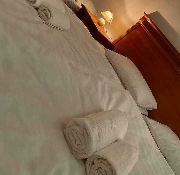 민박 Füredi Panzió