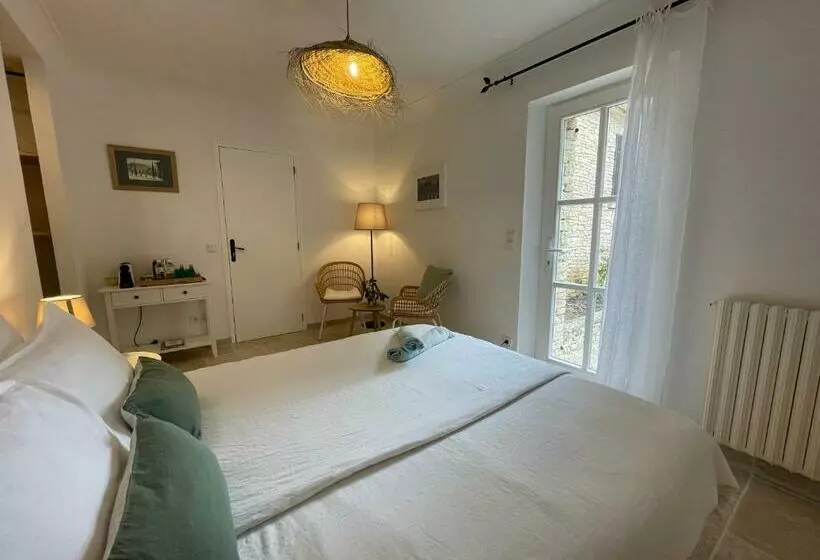 Aamiaismajoitus (B&B) Le Mas De Caroline