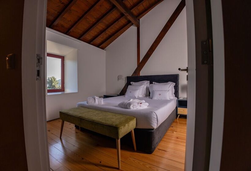 تختخواب و صبحانه Quinta Da Corredoura, Hotel Rural