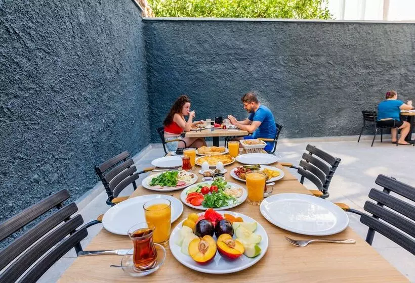 Leonis Hotel Kaş