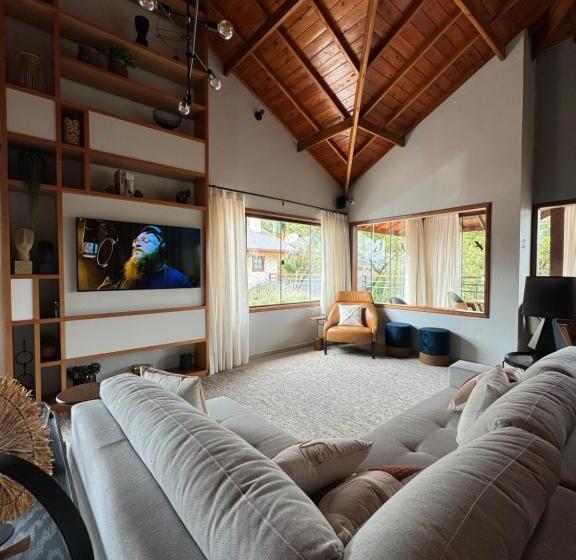 Hotel Pousada Gressoney Mountain