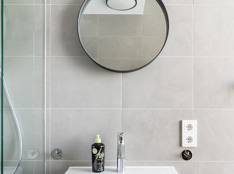 Limehome Berlin Luise Henriette Str Digital Access