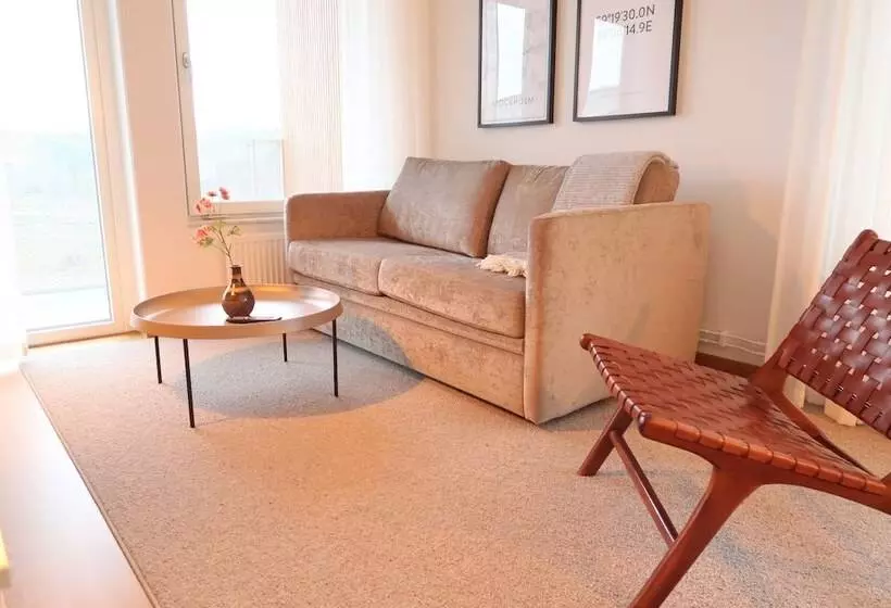 Luxury Business 2 Rooms Apartment By City Living   Umami