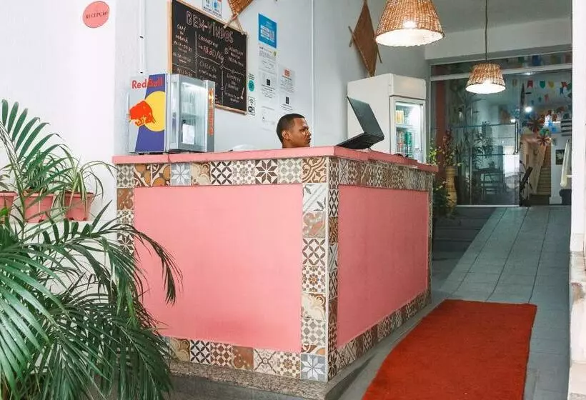 پانسیون Solar Dos Poetas