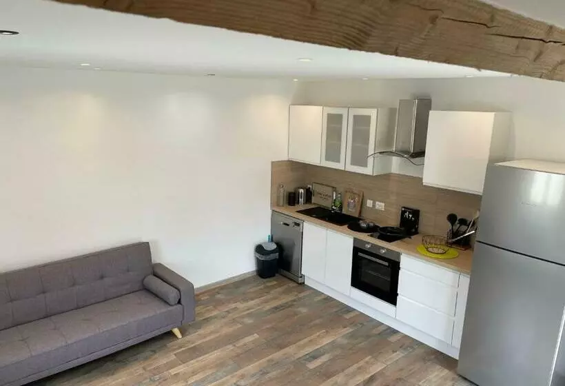 Studio 23 M2+wifi +parking Privé