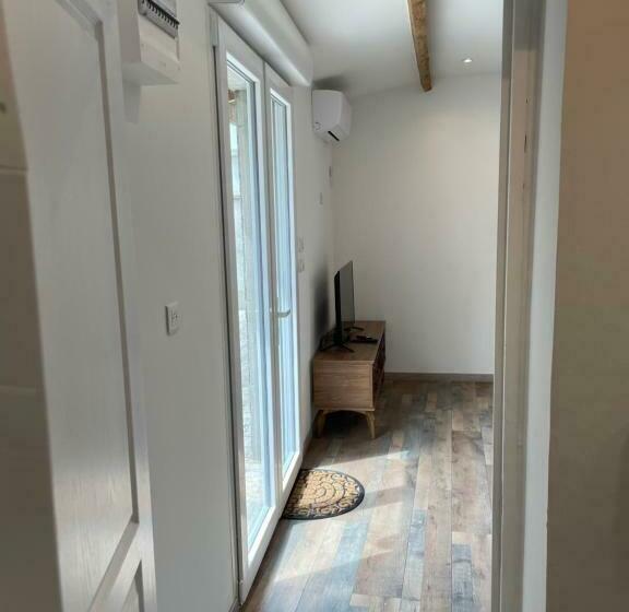 Studio 23 M2+wifi +parking Privé