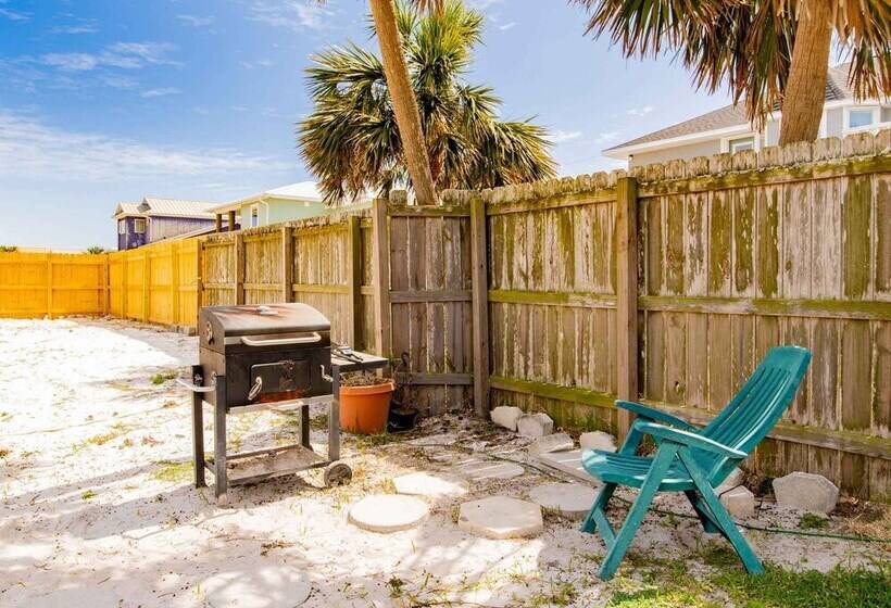 Cozy Beach Bungalow With A Heated Pool