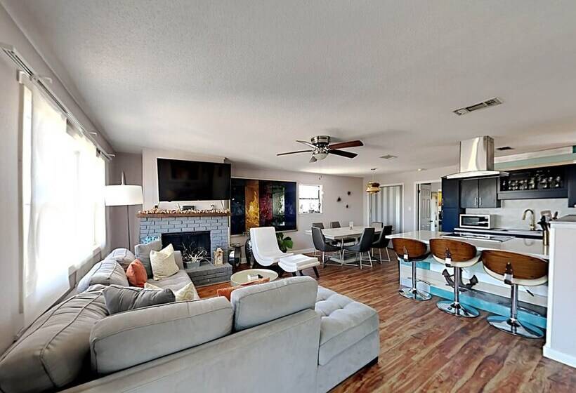 Cozy Beach Bungalow With A Heated Pool