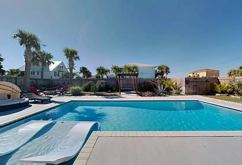 Cozy Beach Bungalow With A Heated Pool