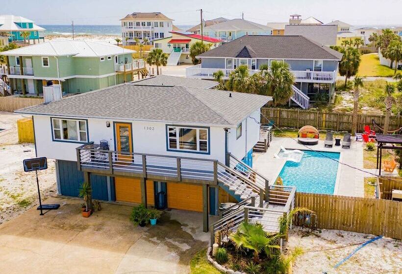 Cozy Beach Bungalow With A Heated Pool