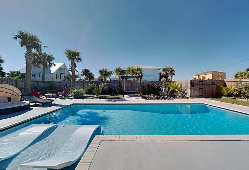 Cozy Beach Bungalow With A Heated Pool