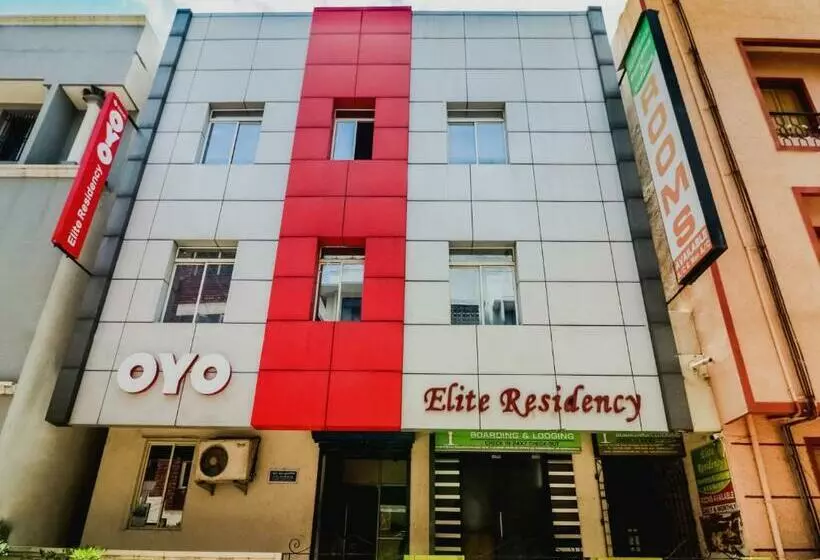 ホテル Oyo 39935 Elite Residency