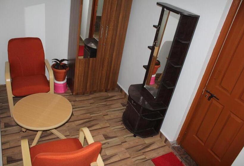 펜션 Tranquil Nest Sakleshpur By Lexstays