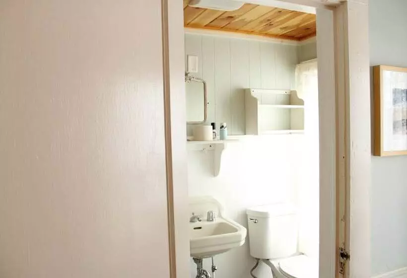 Retkeilymaja The Cornish Inn