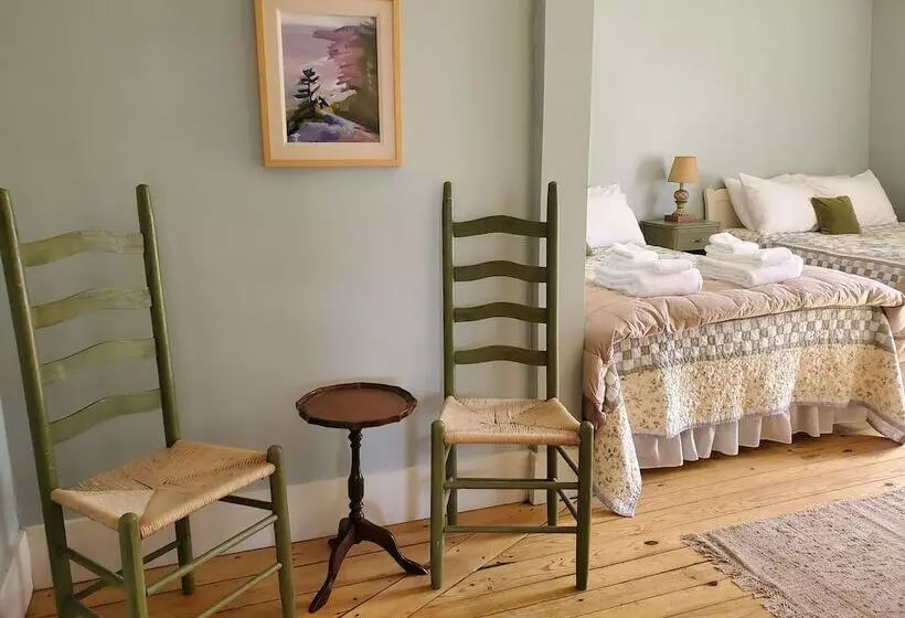 Retkeilymaja The Cornish Inn