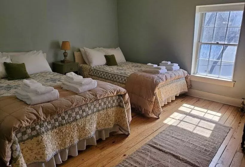 Retkeilymaja The Cornish Inn