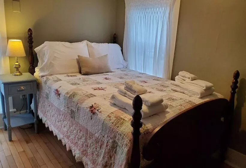 Retkeilymaja The Cornish Inn