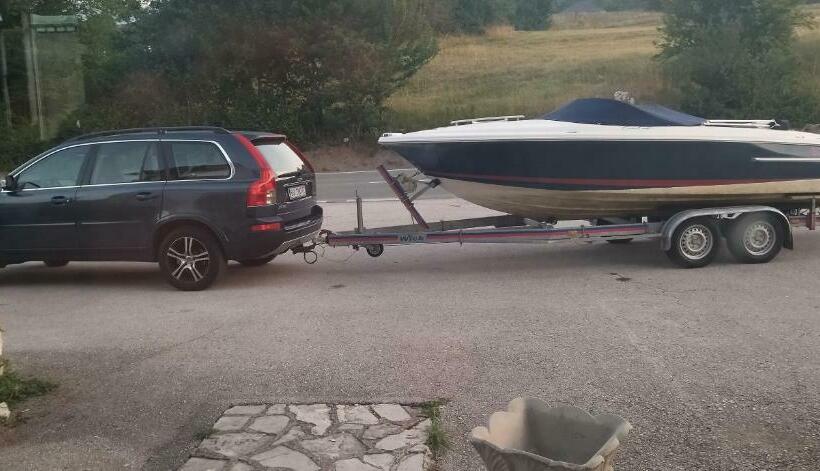 تختخواب و صبحانه Mostrooms