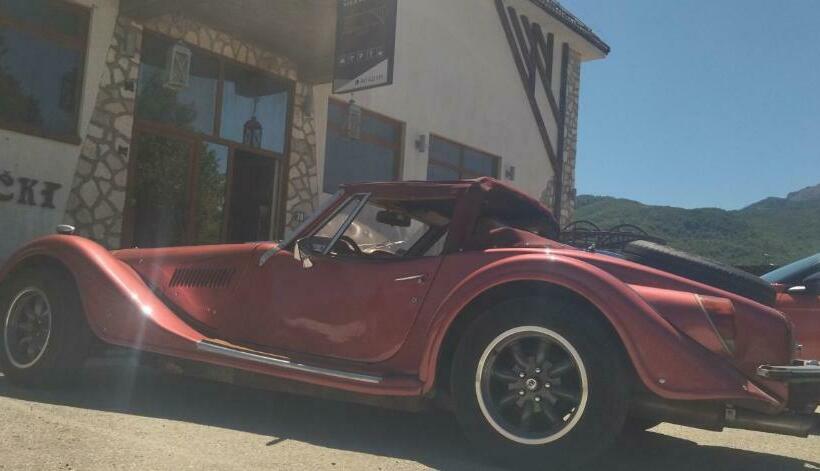 تختخواب و صبحانه Mostrooms