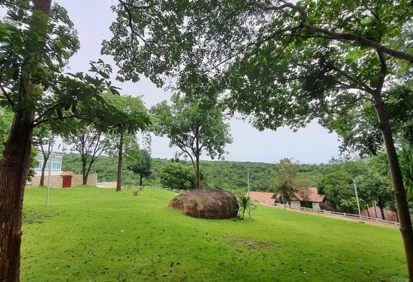 Channgarm Mountain View Resort จันทน์งาม เมาท์เท่นวิว รีสอร์ท