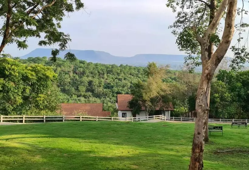 Channgarm Mountain View Resort จันทน์งาม เมาท์เท่นวิว รีสอร์ท