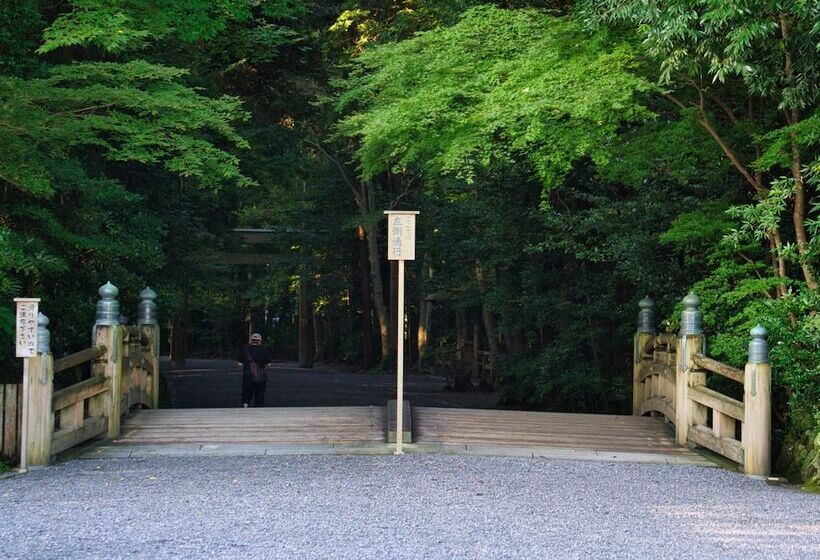 בית מלון כפרי Toyoko Inn Iseshi Eki