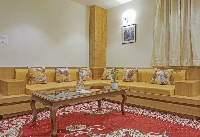 בית מלון כפרי Treebo The Utsav, Nashik