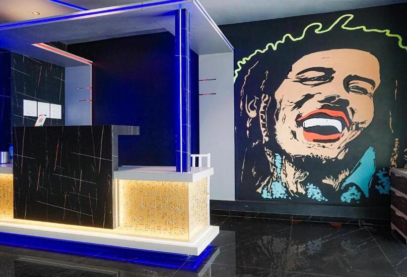 בית מלון כפרי Treebo The Utsav, Nashik