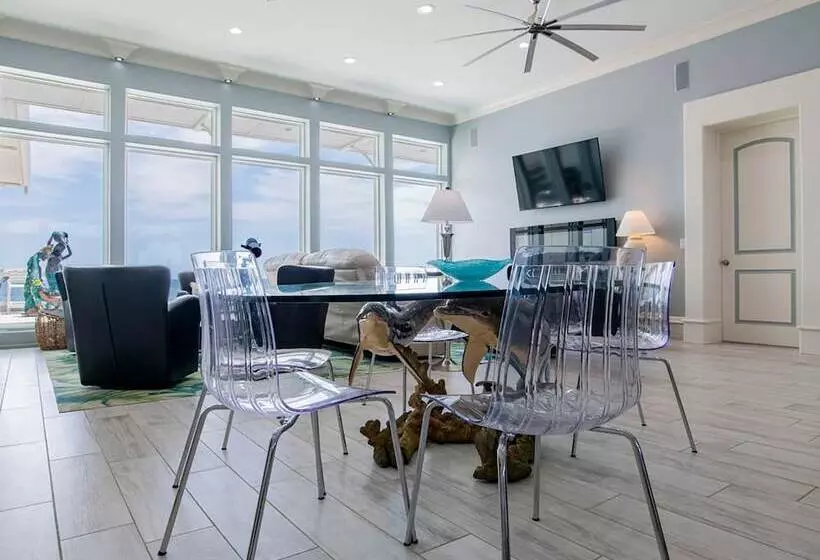 Mural Manor On Ponce