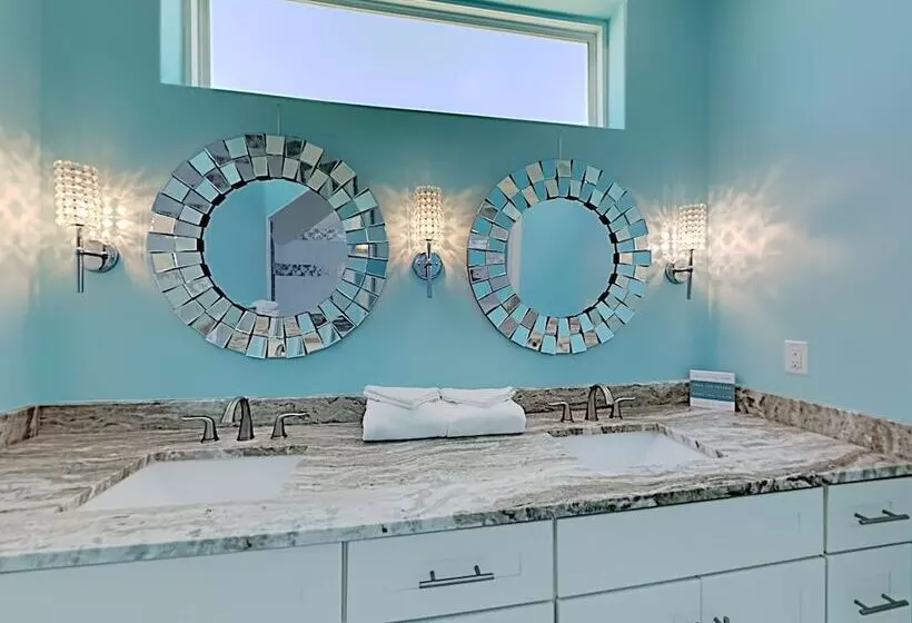 Mural Manor On Ponce