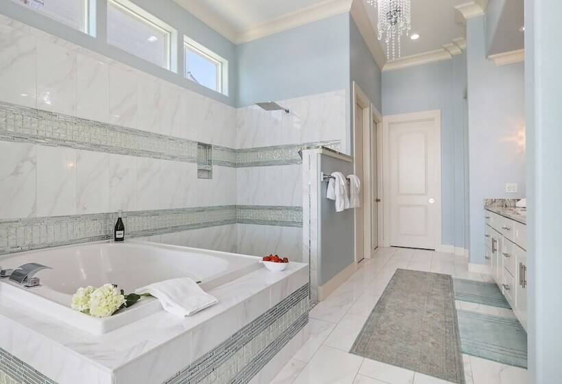 Mural Manor On Ponce