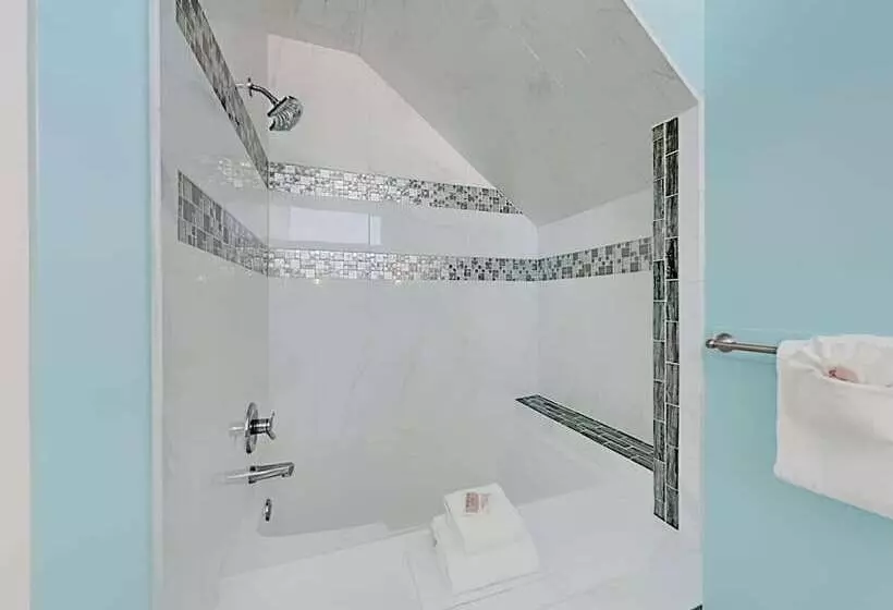 Mural Manor On Ponce