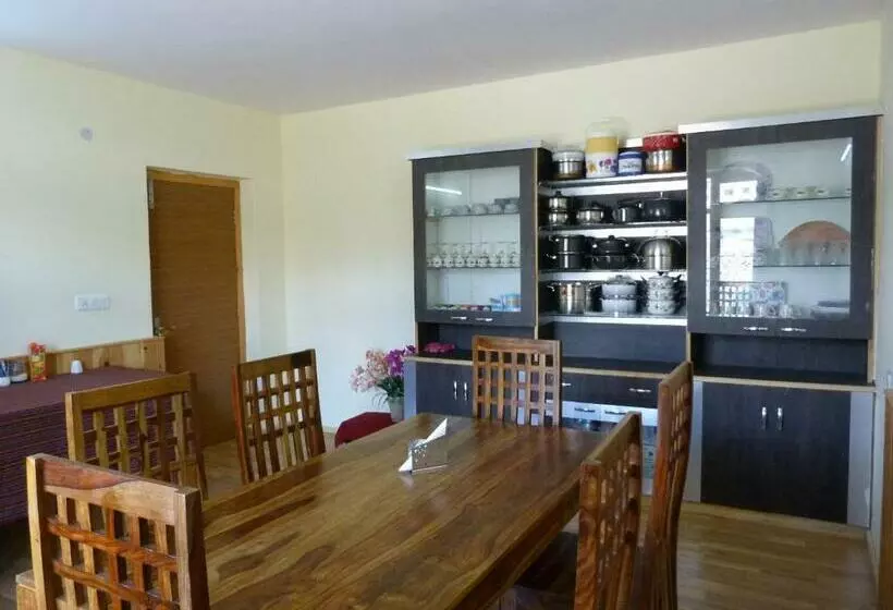 پانسیون Orion Home